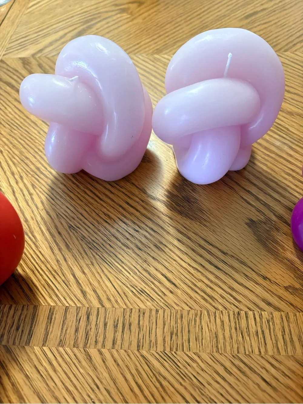 Knot Ball Sculpted Scented Candles - Pink, Purple, Coral